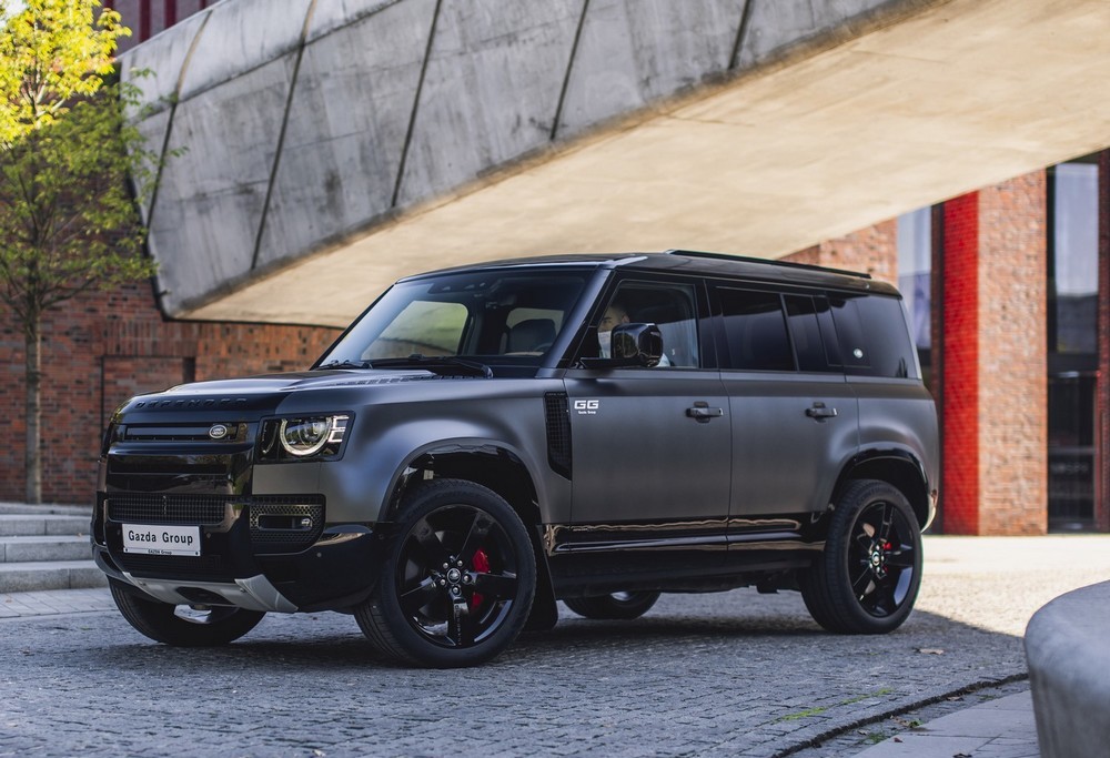 Defender już od  <br><span class="price"> 3400 zł netto/mies. </span>