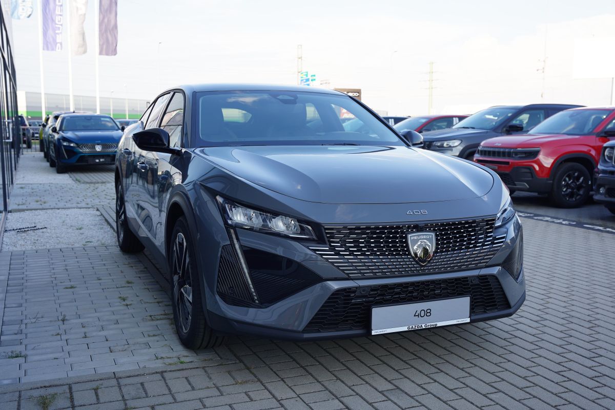 Peugeot 408  - ALLURE exterior 6