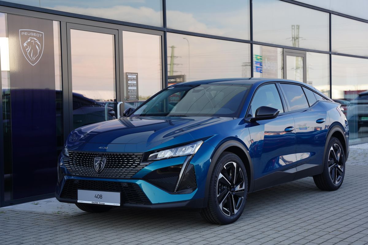 Peugeot 408  - ALLURE exterior 2
