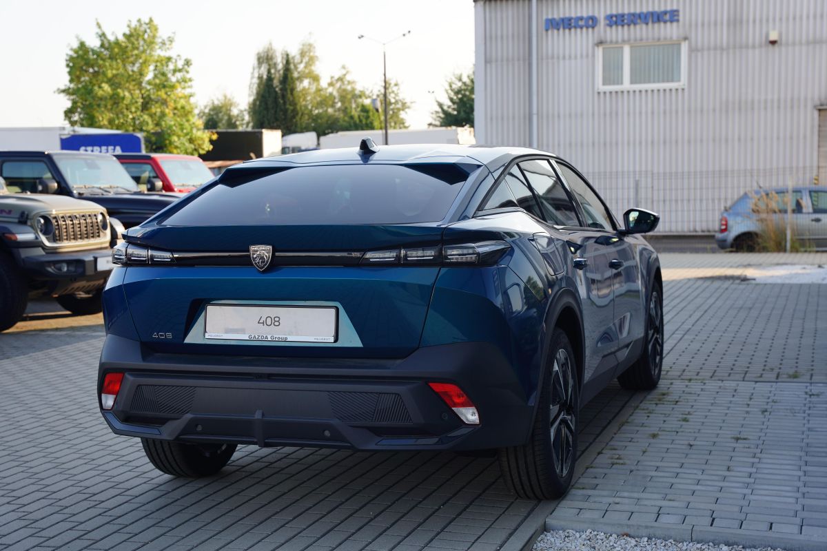 Peugeot 408  - ALLURE exterior 6