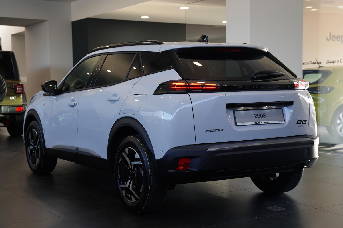 Peugeot Nowy 2008  - ALLURE exterior 4