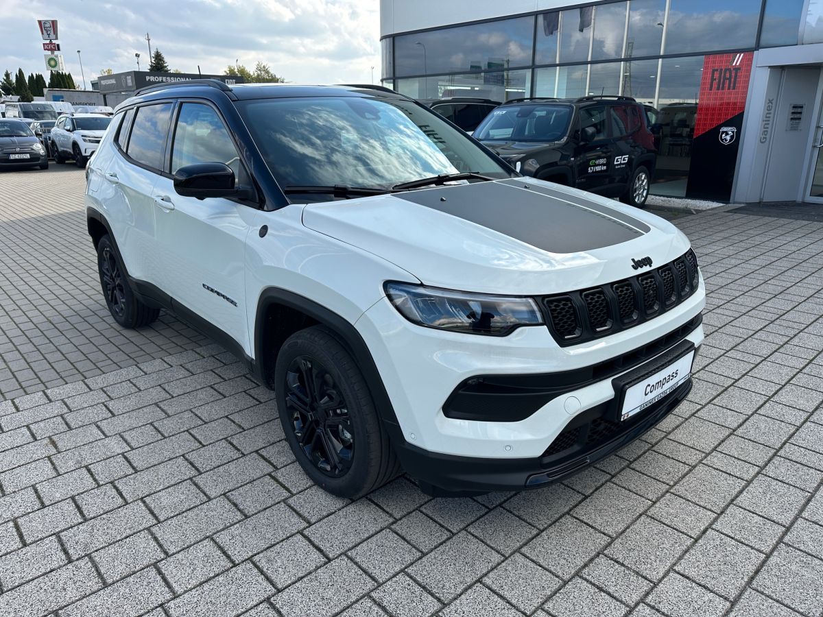 Jeep Compass  - MY25 NORTH STAR MHEV T4 Turbo 130KM DCT7 exterior 3